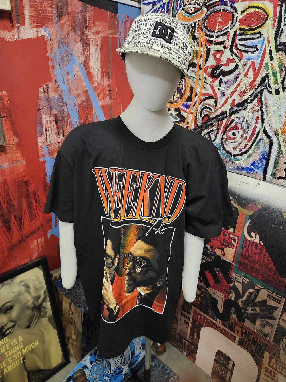 Weekend Graphic Black Short Sleeve Tee Xl